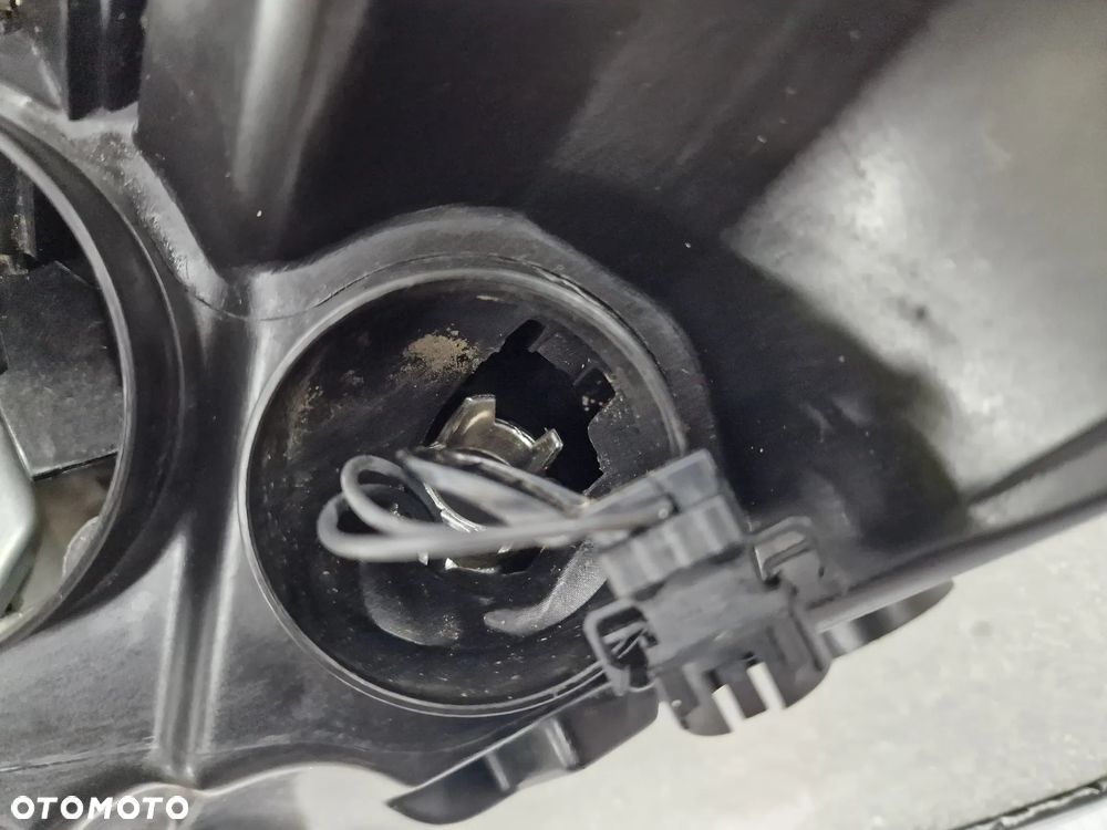 VW GOLF VII 7 5G0 12- PRAWA ZWYKŁA LAMPA PRZEDNIA PRZÓD , NR 5G1941006 , NR AUKCJI LA170 - 19