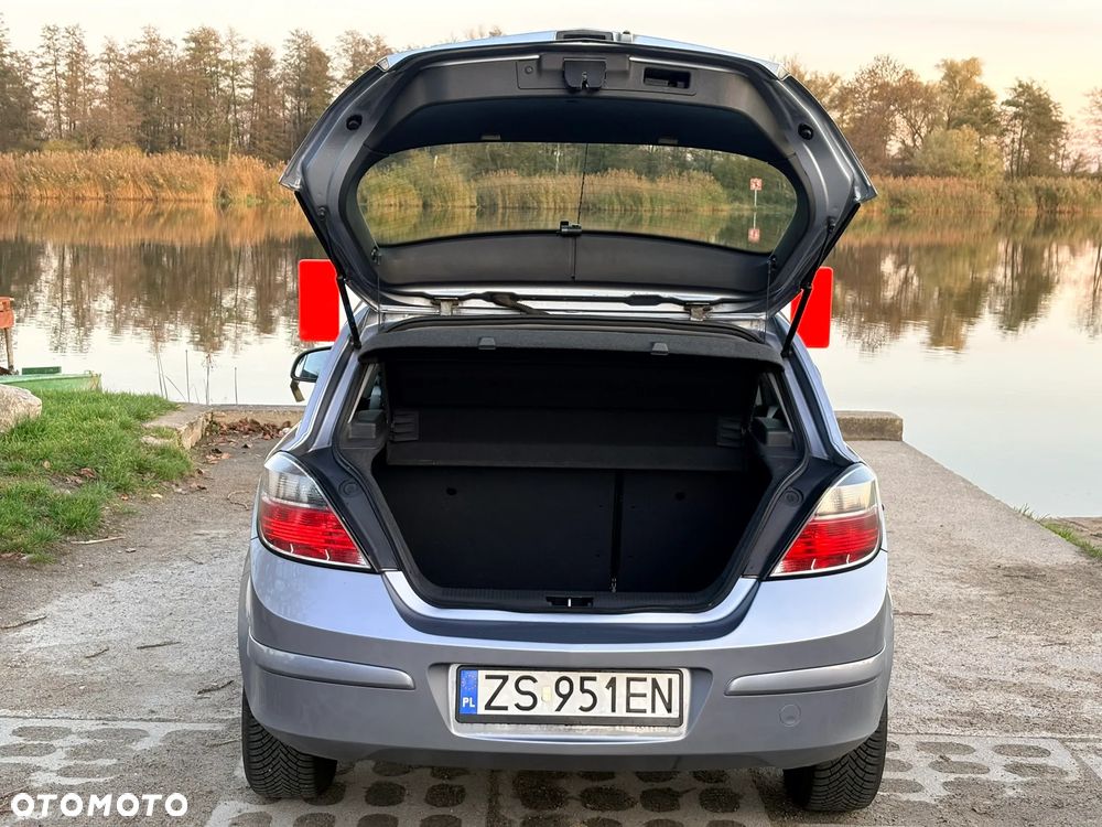 Opel Astra III 1.4 Enjoy - 11