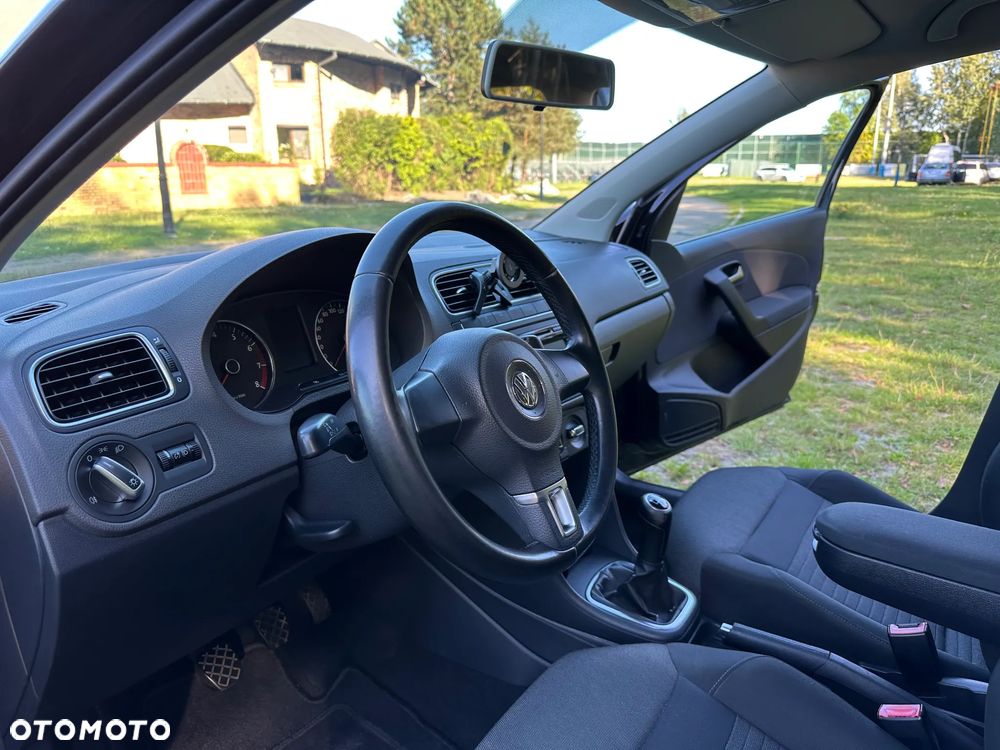 Volkswagen Polo - 11