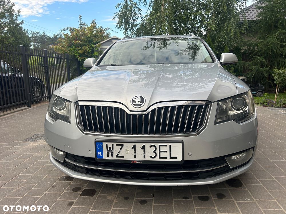 Skoda Superb 2.0 TDI Comfort DSG - 6