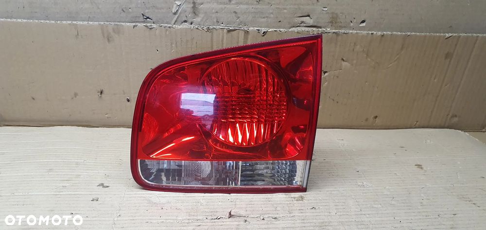 Lampa prawy tył tylna prawa w klapę VW Touareg 7L 7L6945094H - 1