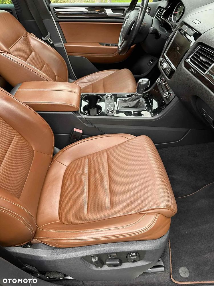 Volkswagen Touareg - 19