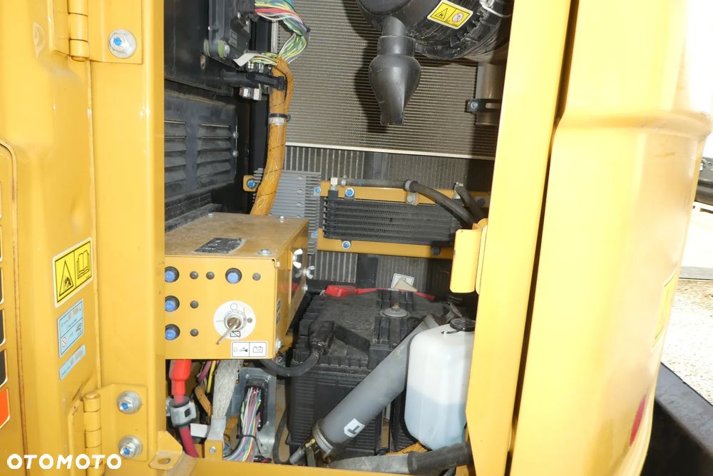 Caterpillar 311F LRR DWIE ŁYZKI - 27