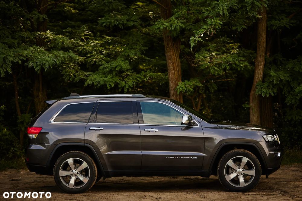 Jeep Grand Cherokee - 10