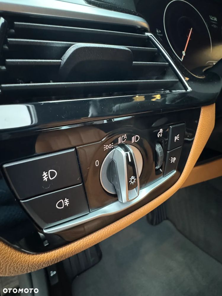 BMW Seria 5 520d Efficient Dynamics Edition Luxury Line - 19