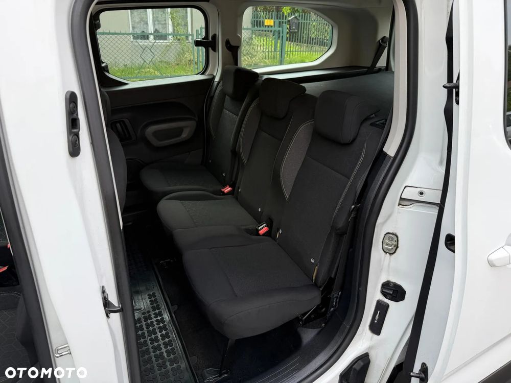 Peugeot Rifter Long 1.2 PureTech Allure S&S (7-os.) - 10