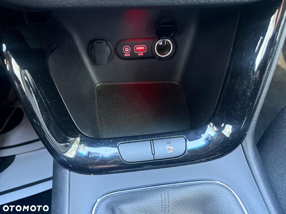 Kia Ceed 1.6 GDI Platinum Edition - 23