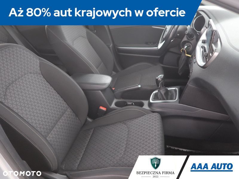 Kia Ceed - 11