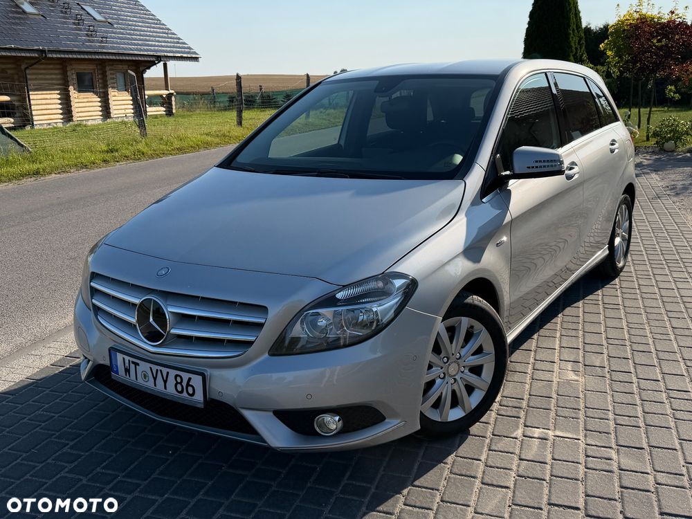 Mercedes-Benz Klasa B 180 BlueEFFICIENCY Edition - 2