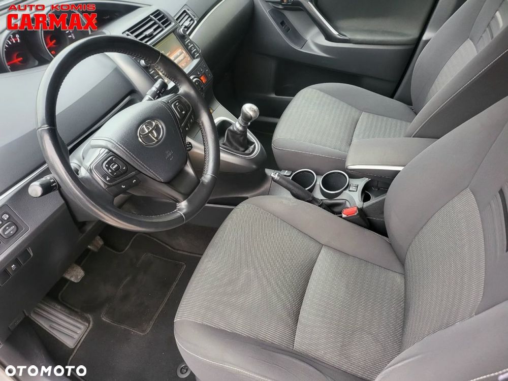 Toyota Verso - 27