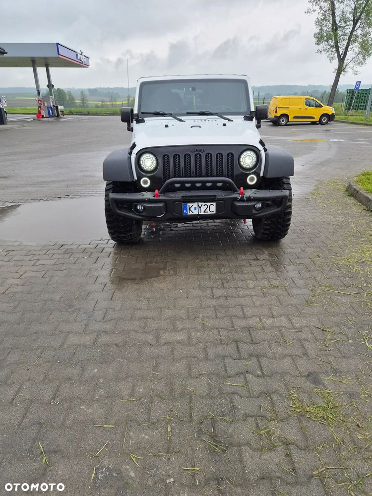 Jeep Wrangler - 4