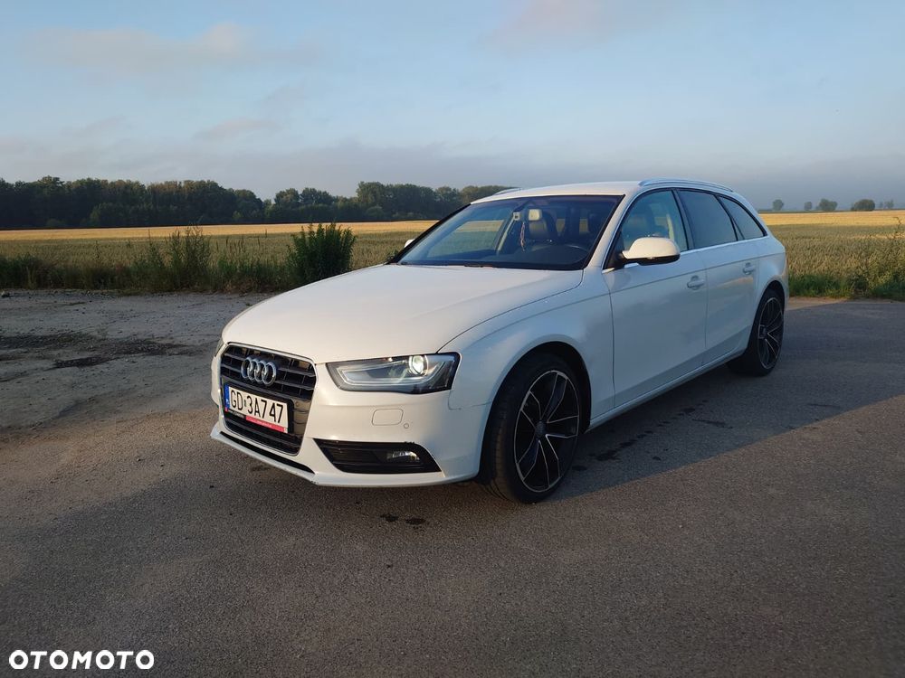Audi A4 Avant 2014 photo 2