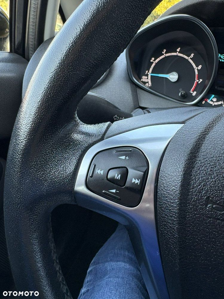 Ford Fiesta - 20