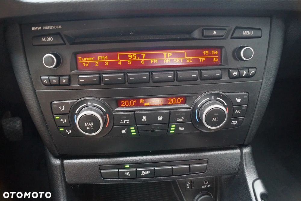 BMW X1 sDrive18i - 29