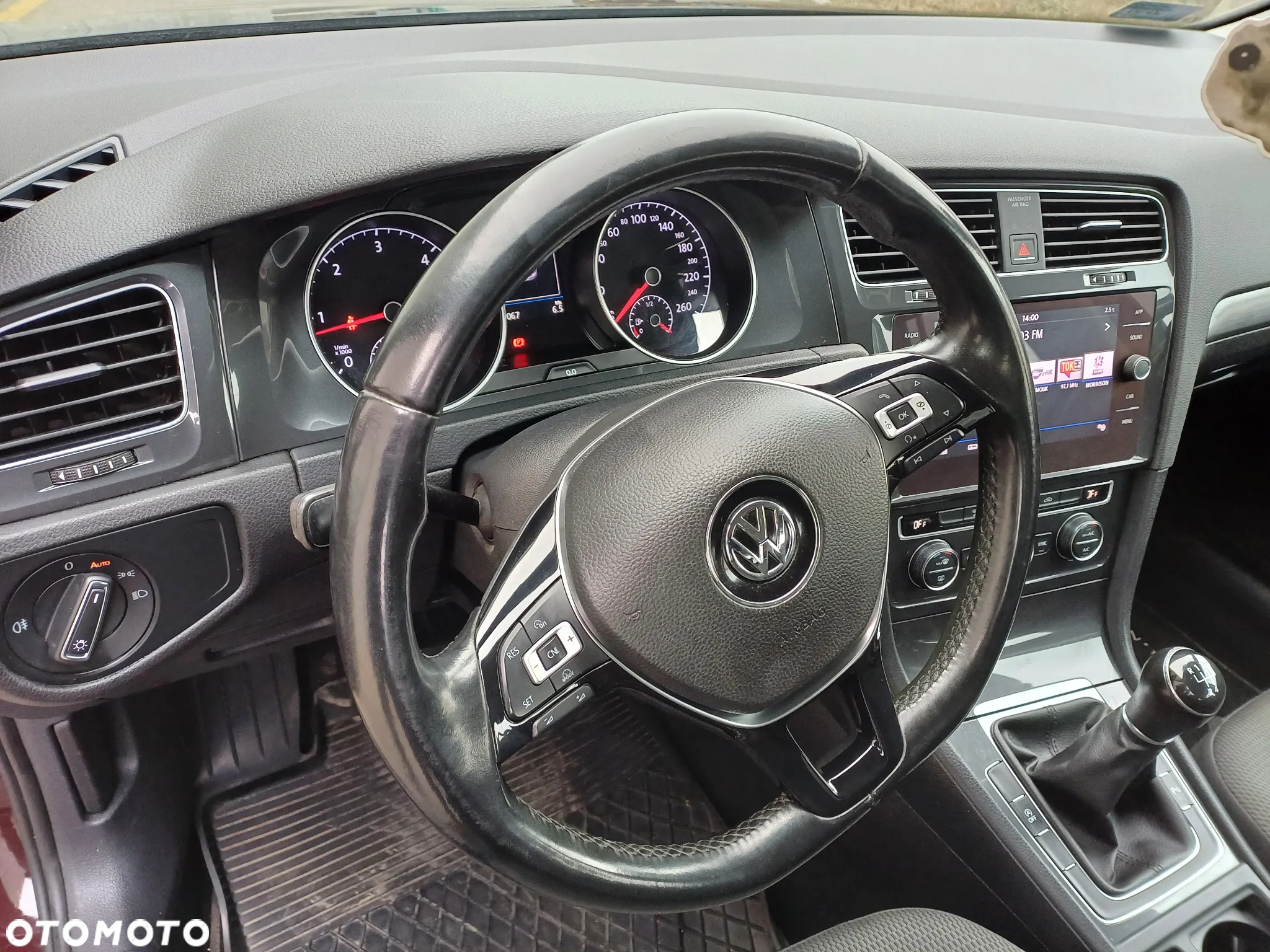 Volkswagen Golf VII 1.6 TDI BMT Comfortline - 26