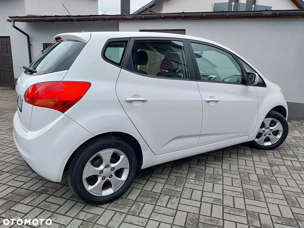 Kia Venga 1.6 CVVT Platinum Edition - 4