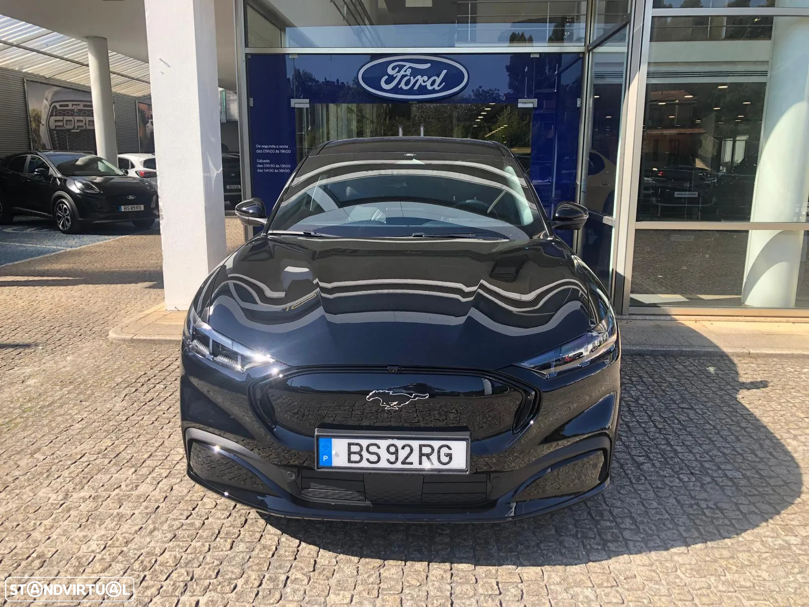 Ford Mustang Mach-E 72.6 kWh Premium AWD - 3