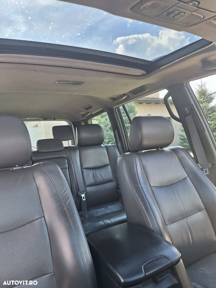Toyota Land Cruiser - 13