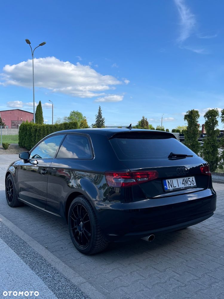 Audi A3 3-drzwiowe 1.6 TDI Attraction - 11