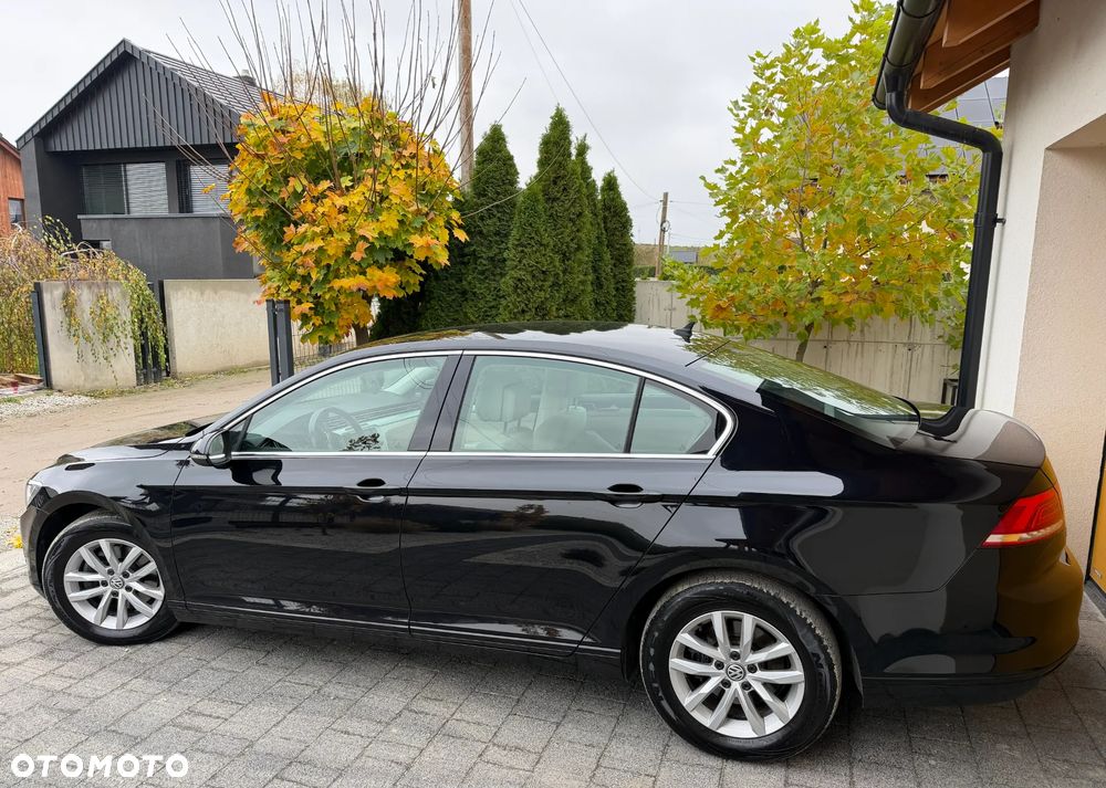 Volkswagen Passat - 6