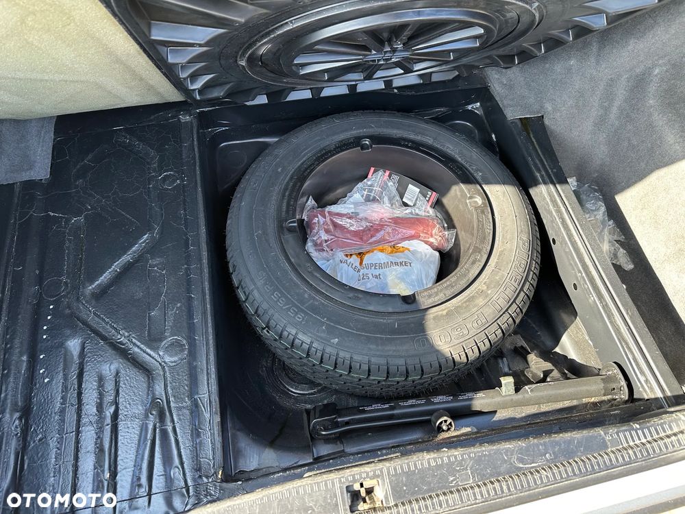 Mercedes-Benz W124 (1984-1993) - 12