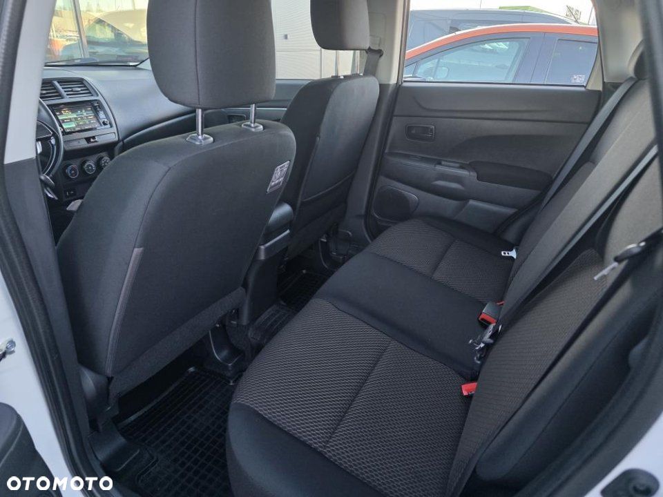 Mitsubishi ASX - 25