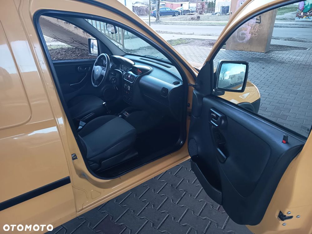 Opel Combo Tour Enjoy - 17