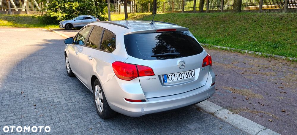 Opel Astra 1.3 CDTI Enjoy ecoFLEX - 2
