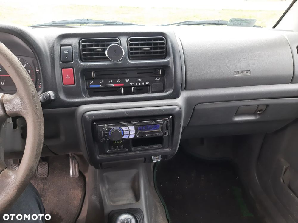 Suzuki Jimny 1.3 - 12
