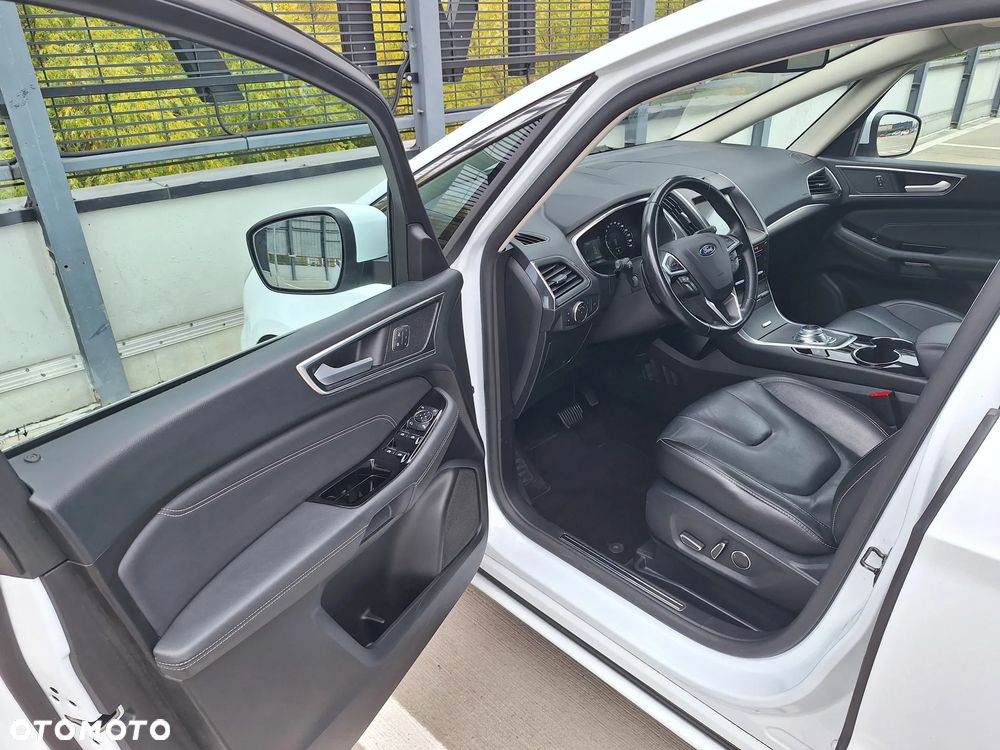 Ford S-Max 2.0 EcoBlue Titanium - 19