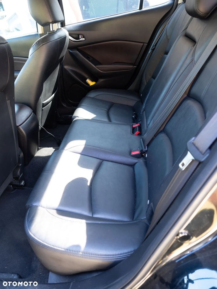 Mazda 3 - 16