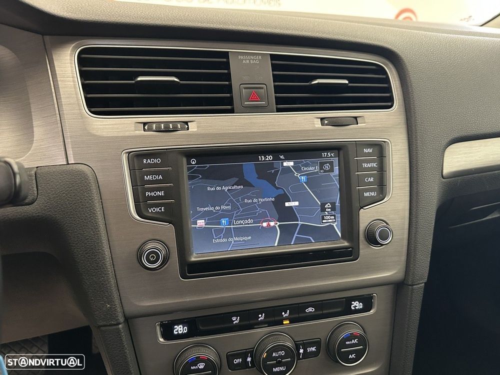 VW Golf Variant 1.6 TDi GPS Edition DSG - 13