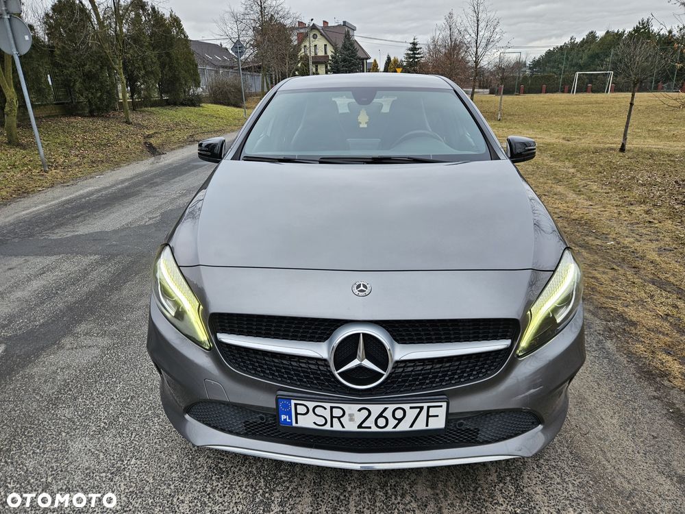 Mercedes-Benz Klasa A 180 7G-DCT StreetStyle - 2