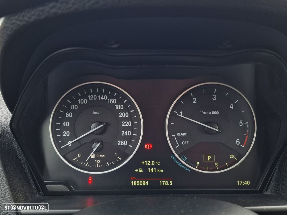 BMW 116 d Line Urban Auto - 24