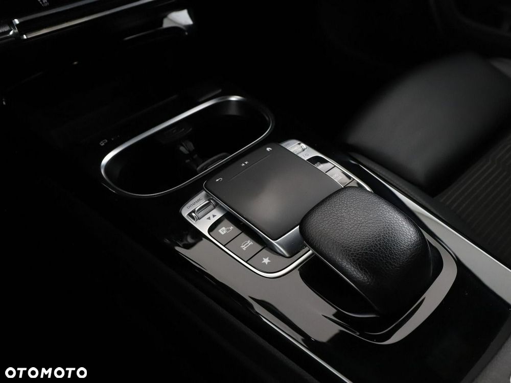Mercedes-Benz Klasa A 200 7G-DCT Progressive - 30