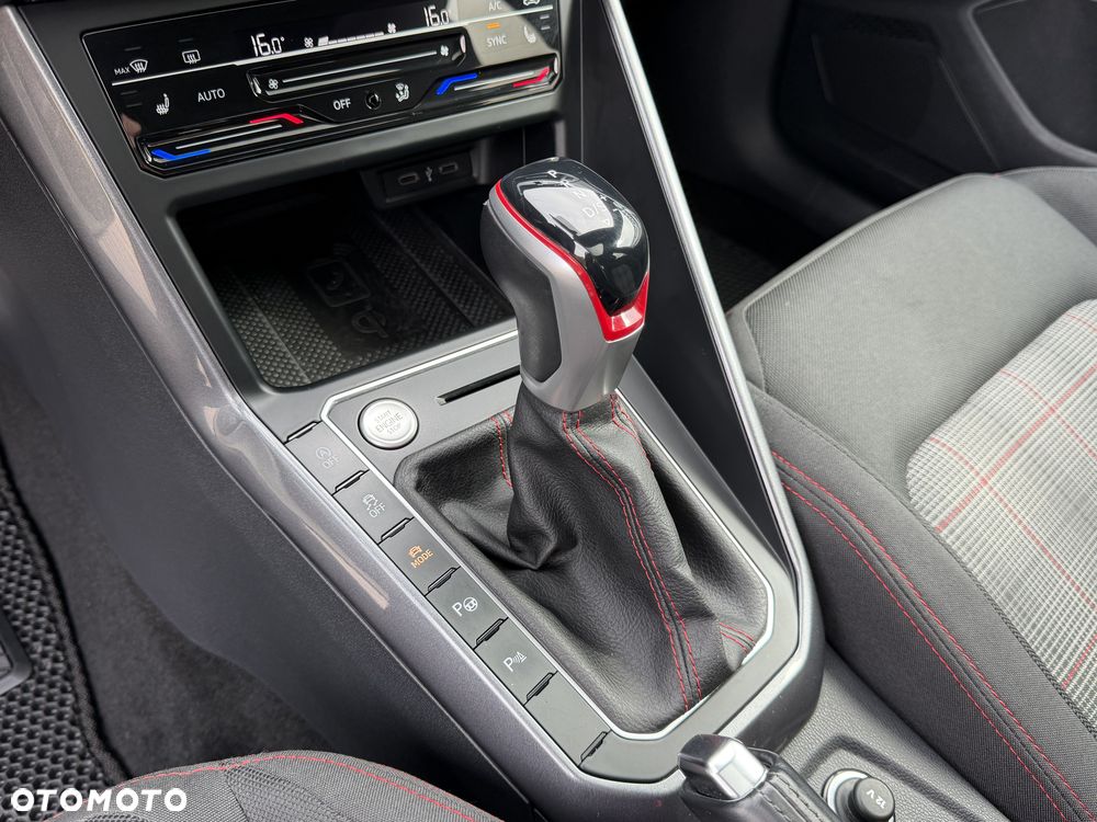 Volkswagen Polo - 29