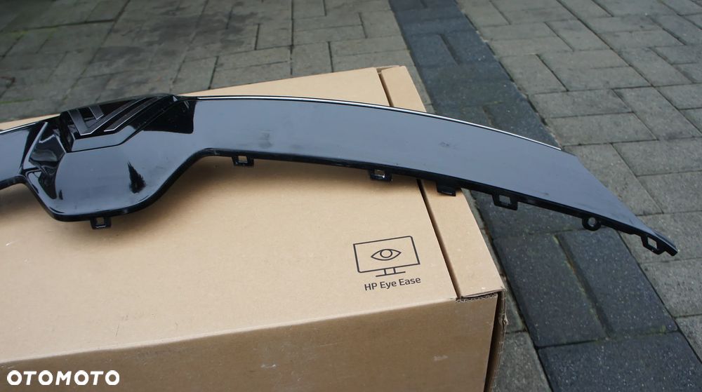 ATRAPA GRILL EMBLEMAT ZNACZEK RENAULT CLIO V LIFT - 5