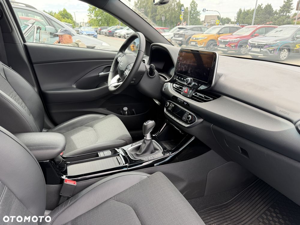 Hyundai i30 1.5 T-GDI 48V Smart - 13