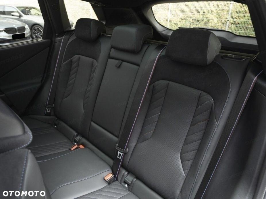 BMW X3 xDrive40d mHEV - 16