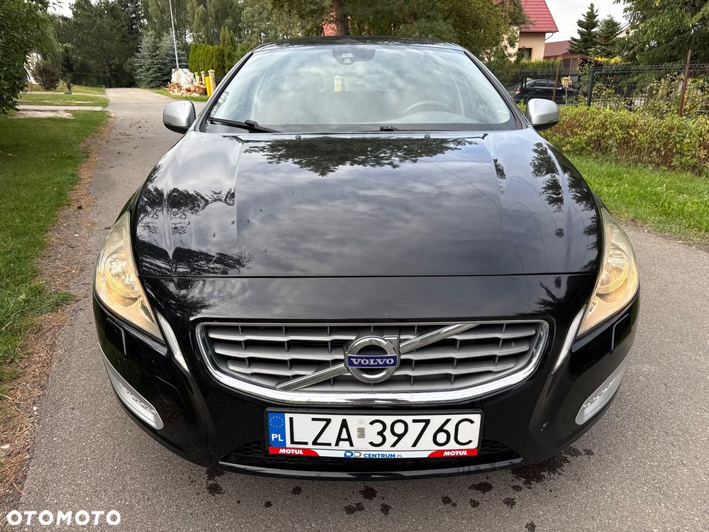Volvo V60 D5 AWD Momentum - 6