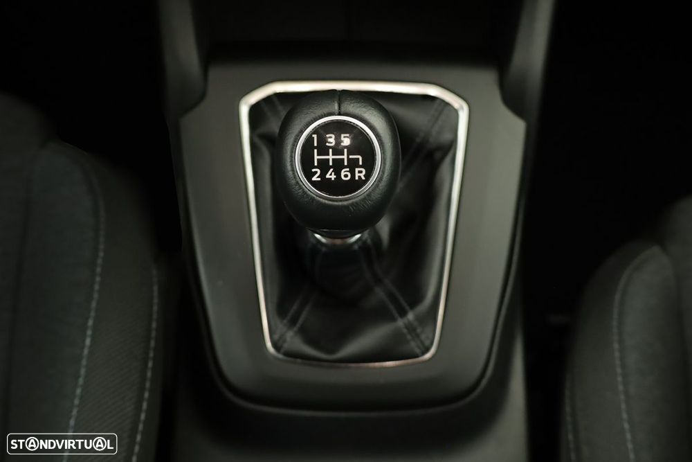 Ford Focus SW 1.0 EcoBoost MHEV Active - 14