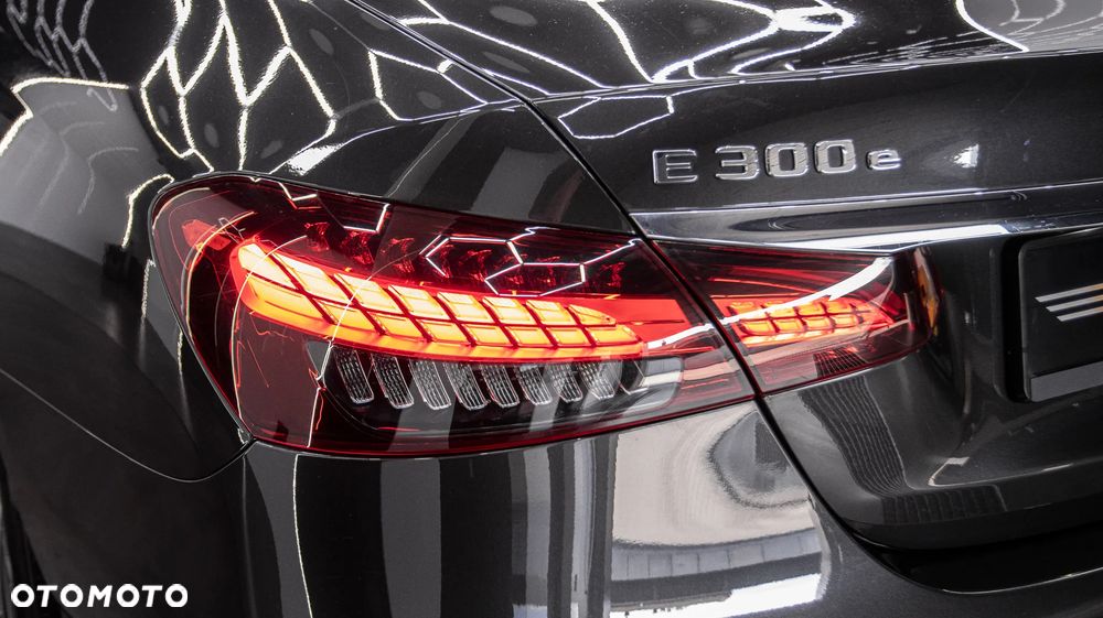 Mercedes-Benz Klasa E 300 Avantgarde - 13