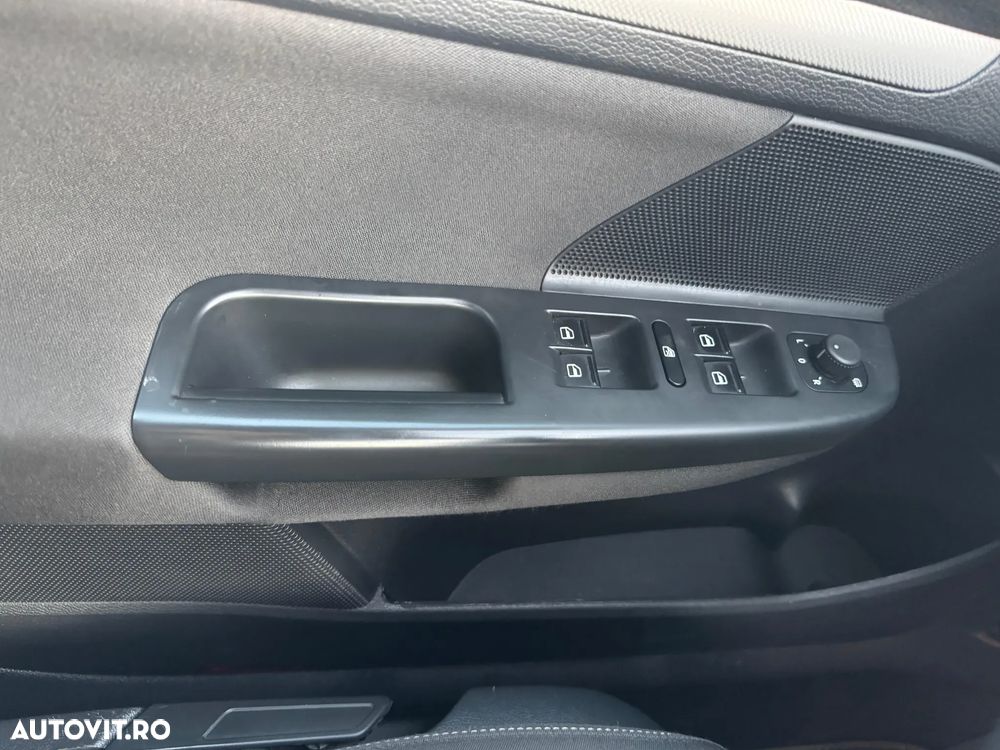 Volkswagen Golf - 13