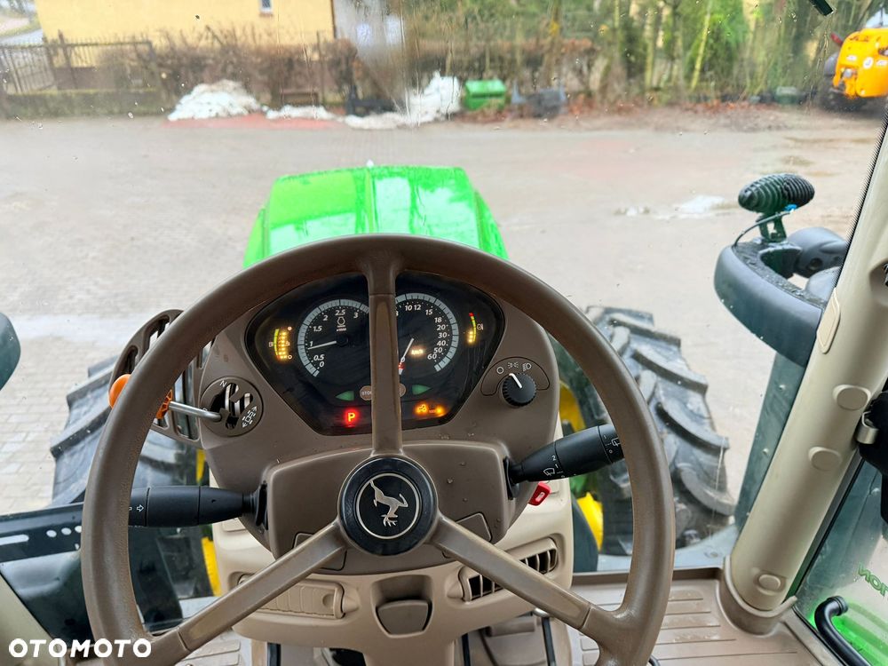 John Deere 6120R - 14