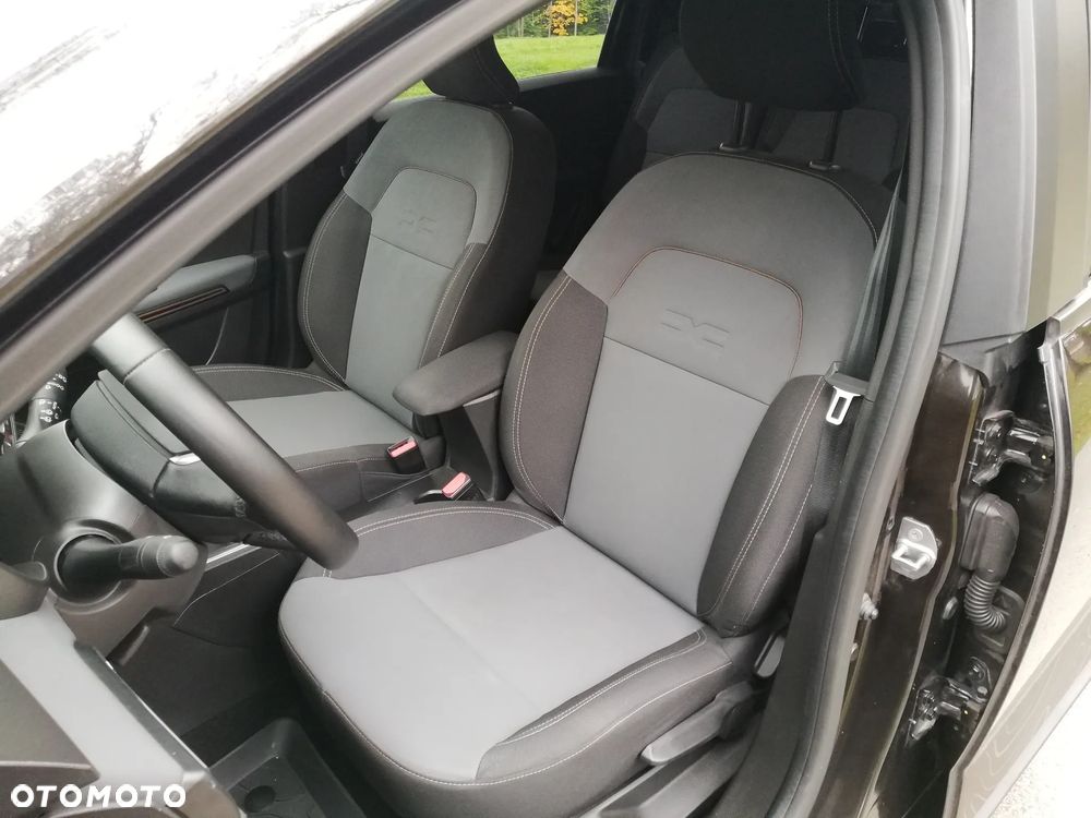 Dacia Jogger 1.0 TCe Expression 7os - 29