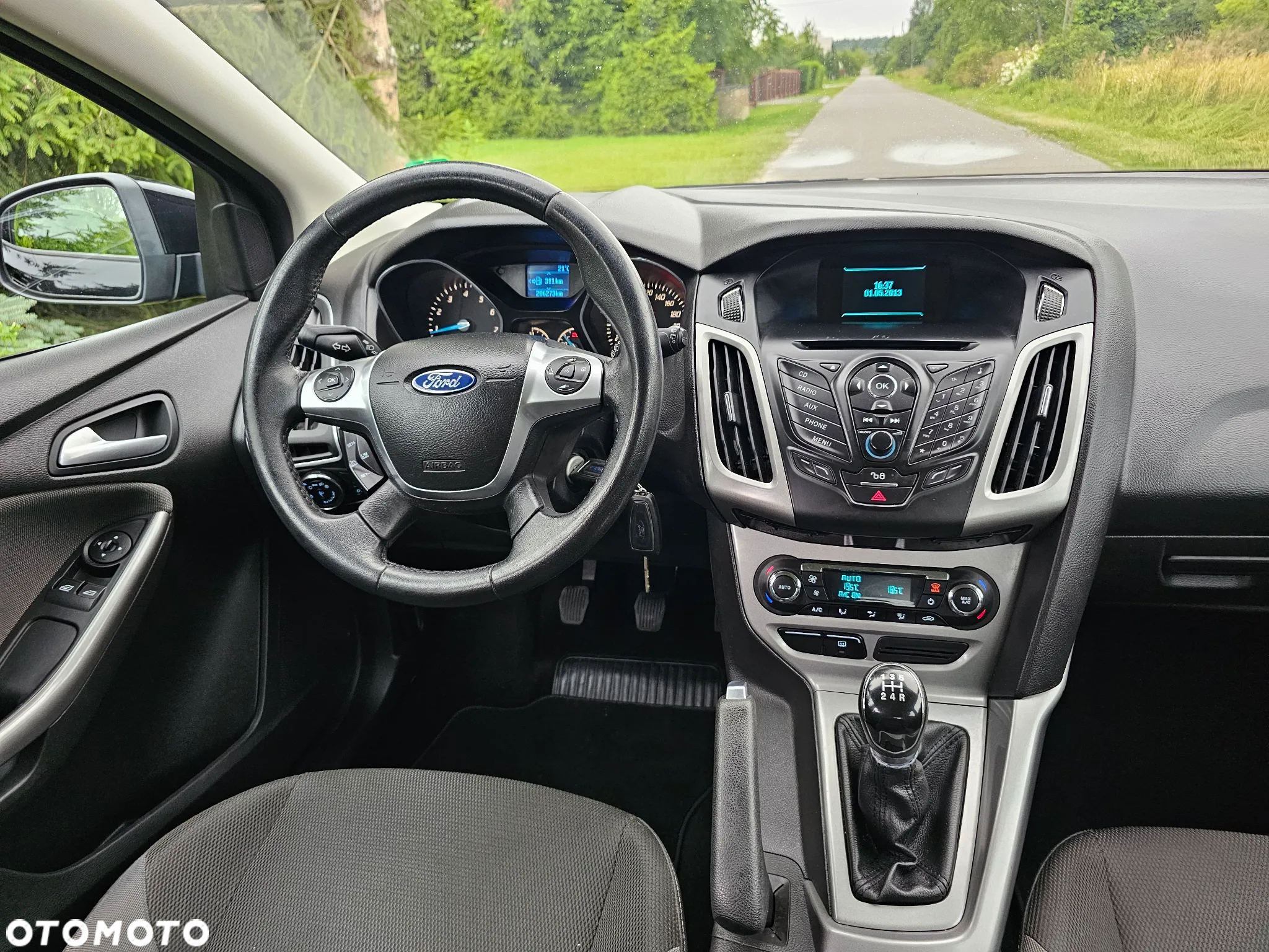 Ford Focus 1.6 Edition - 9
