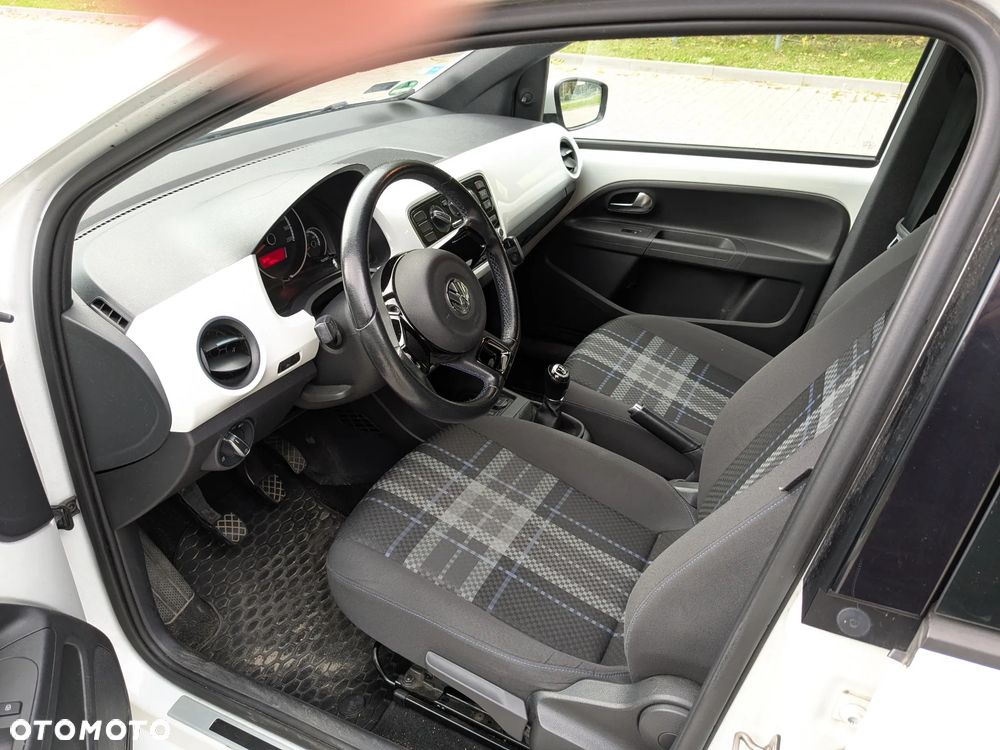 Volkswagen up! 1.0 move - 9