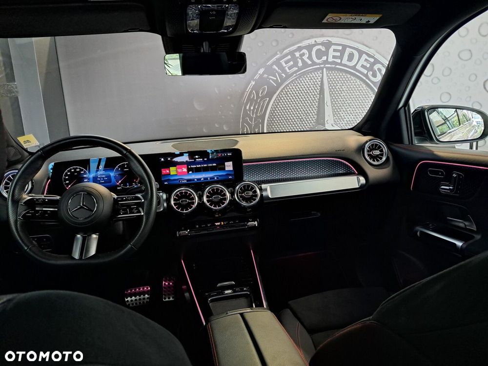 Mercedes-Benz GLB - 31