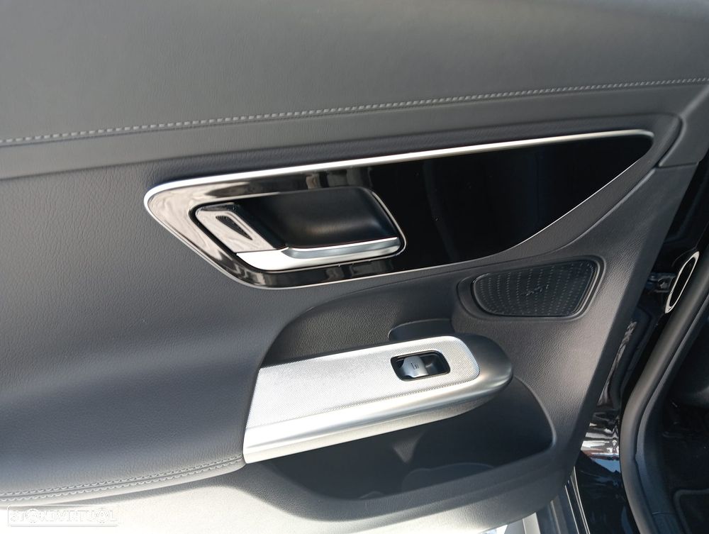 Mercedes-Benz GLC 300 de 4Matic - 3