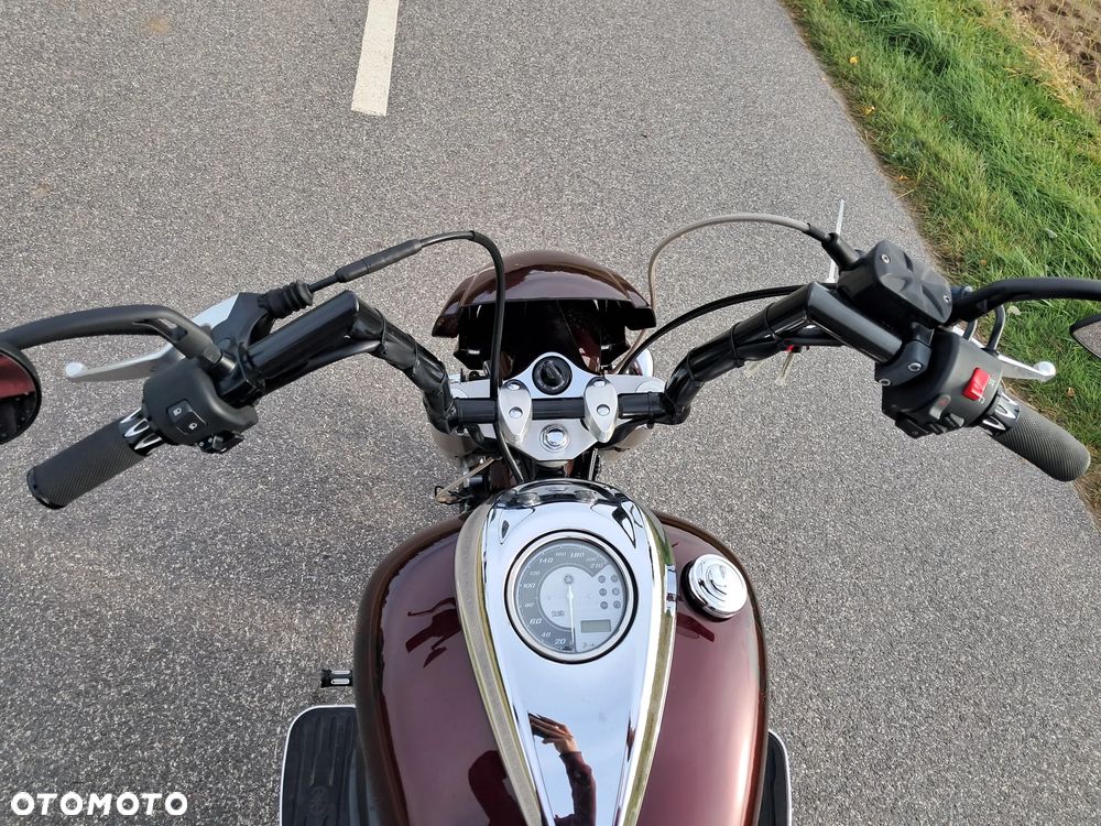 Yamaha XVS - 8